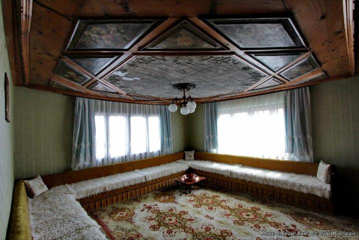 Bujtina Zhaveli Bed & Breakfast Gjakova Eksteriør bilde