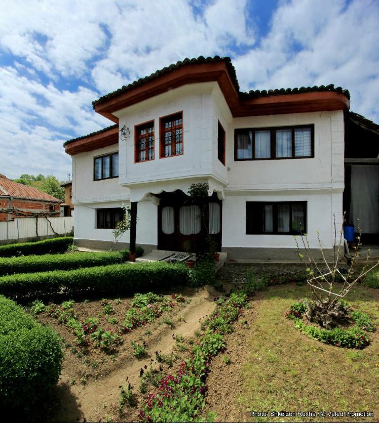 Bujtina Zhaveli Bed & Breakfast Gjakova Eksteriør bilde