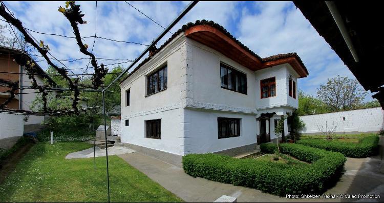 Bujtina Zhaveli Bed & Breakfast Gjakova Eksteriør bilde
